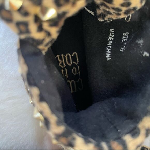 Cute to the Core Leopard prints studs versatile lace up /ankle sneakers … - Picture 12 of 12